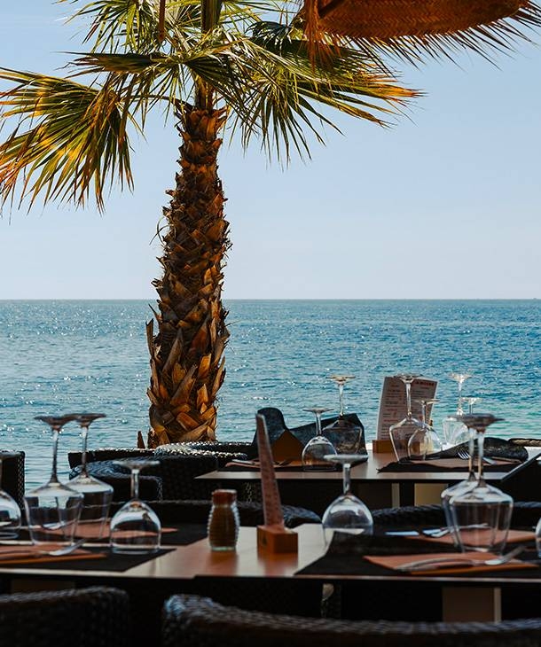 Le restaurant - Zanzibar - Restaurant Carry le rouet plage - restaurant SAUSSET-LES-PINS